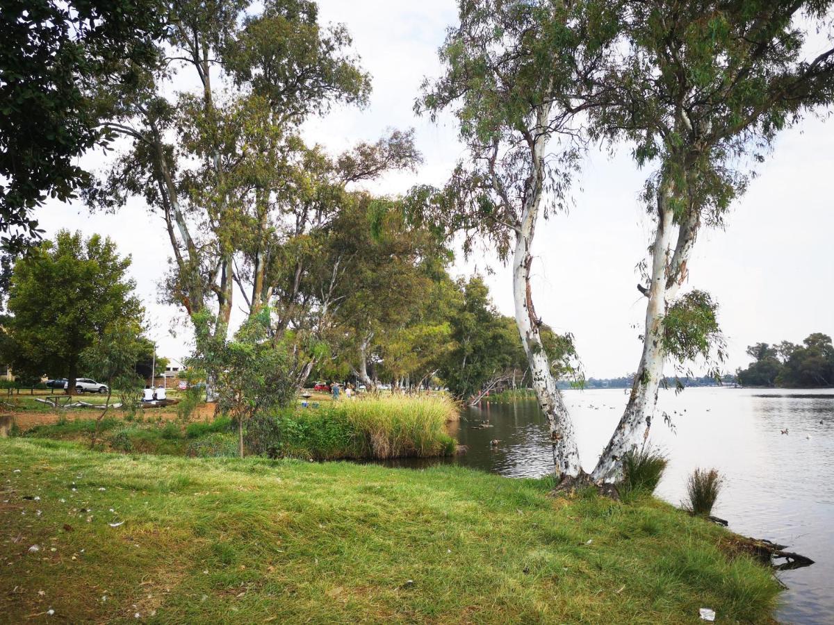 Southy Inn By The Lake Benoni Ngoại thất bức ảnh