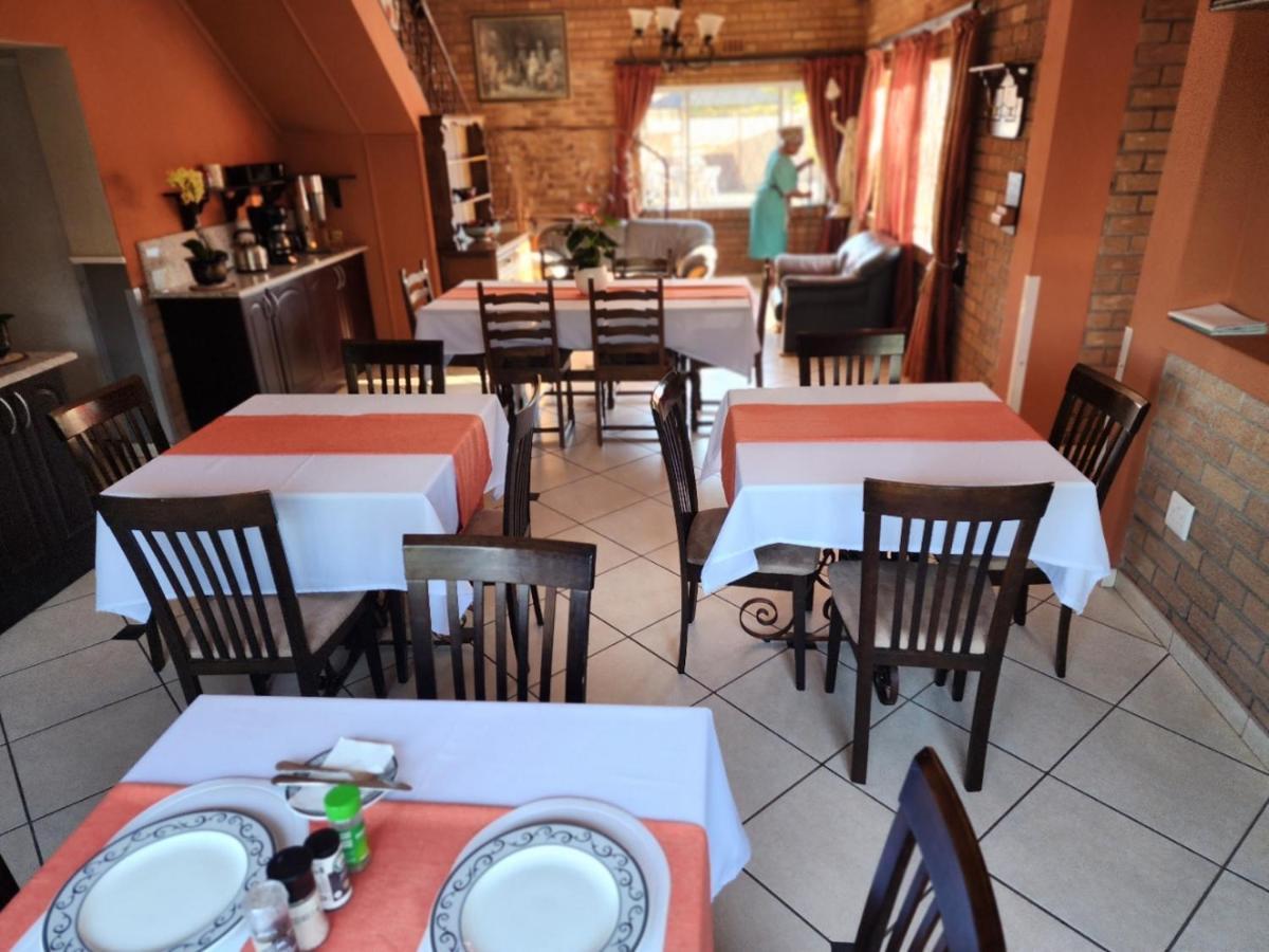 Southy Inn By The Lake Benoni Ngoại thất bức ảnh