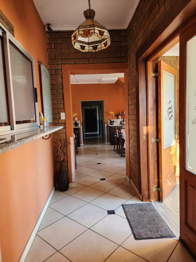 Southy Inn By The Lake Benoni Ngoại thất bức ảnh