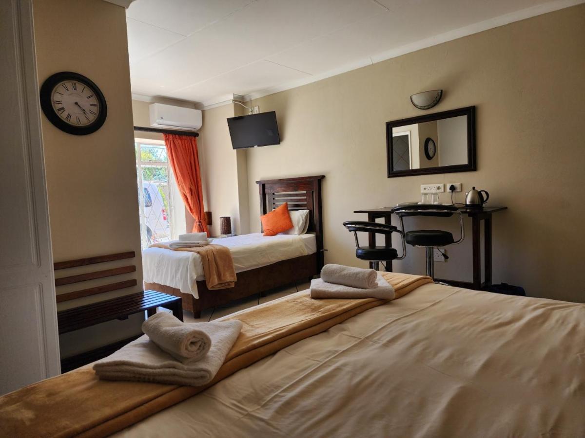 Southy Inn By The Lake Benoni Ngoại thất bức ảnh
