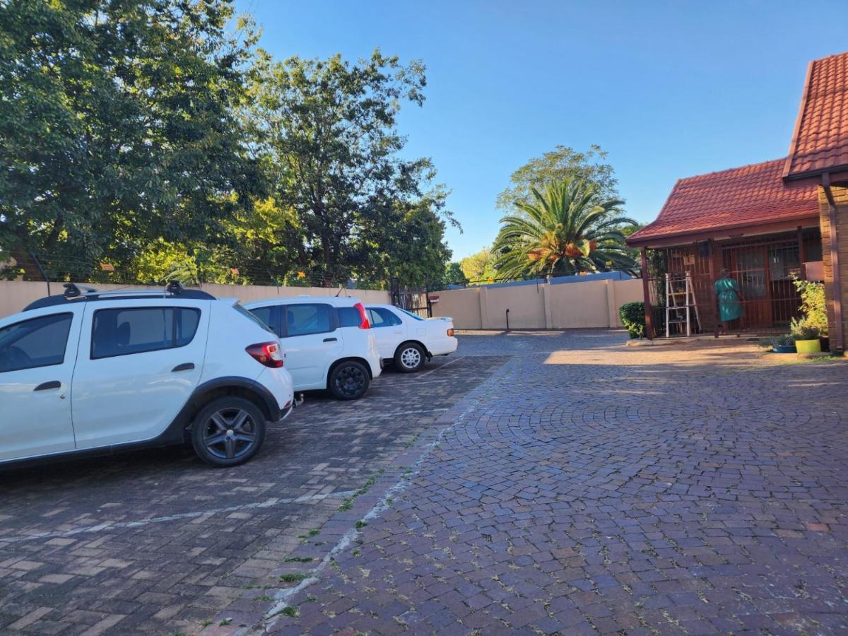 Southy Inn By The Lake Benoni Ngoại thất bức ảnh