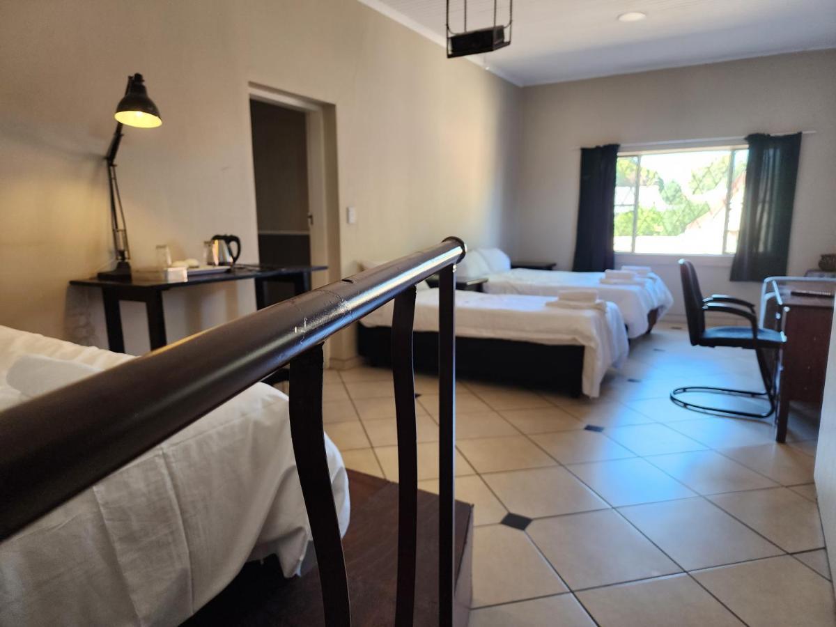 Southy Inn By The Lake Benoni Ngoại thất bức ảnh