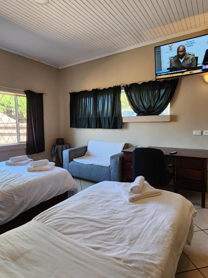 Southy Inn By The Lake Benoni Ngoại thất bức ảnh